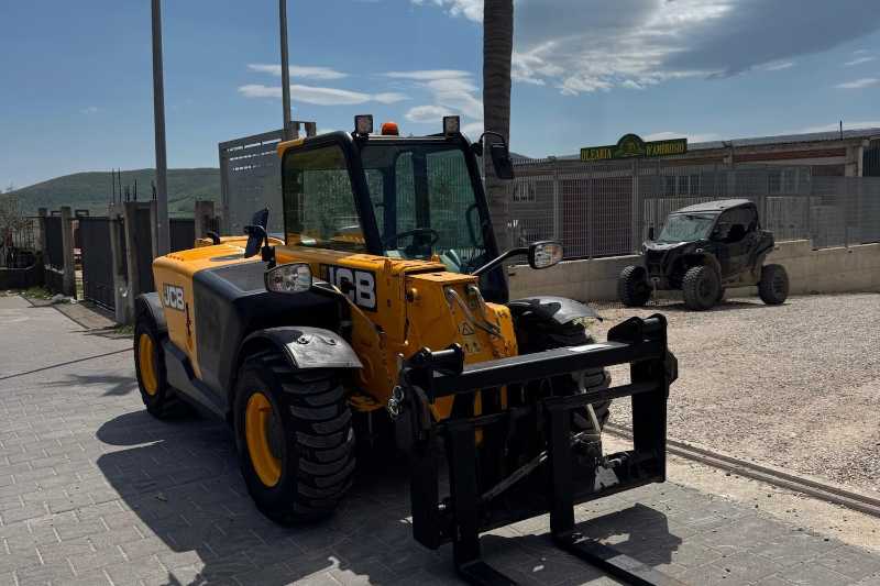 OmecoHub - Immagine JCB 520-60 HiViz